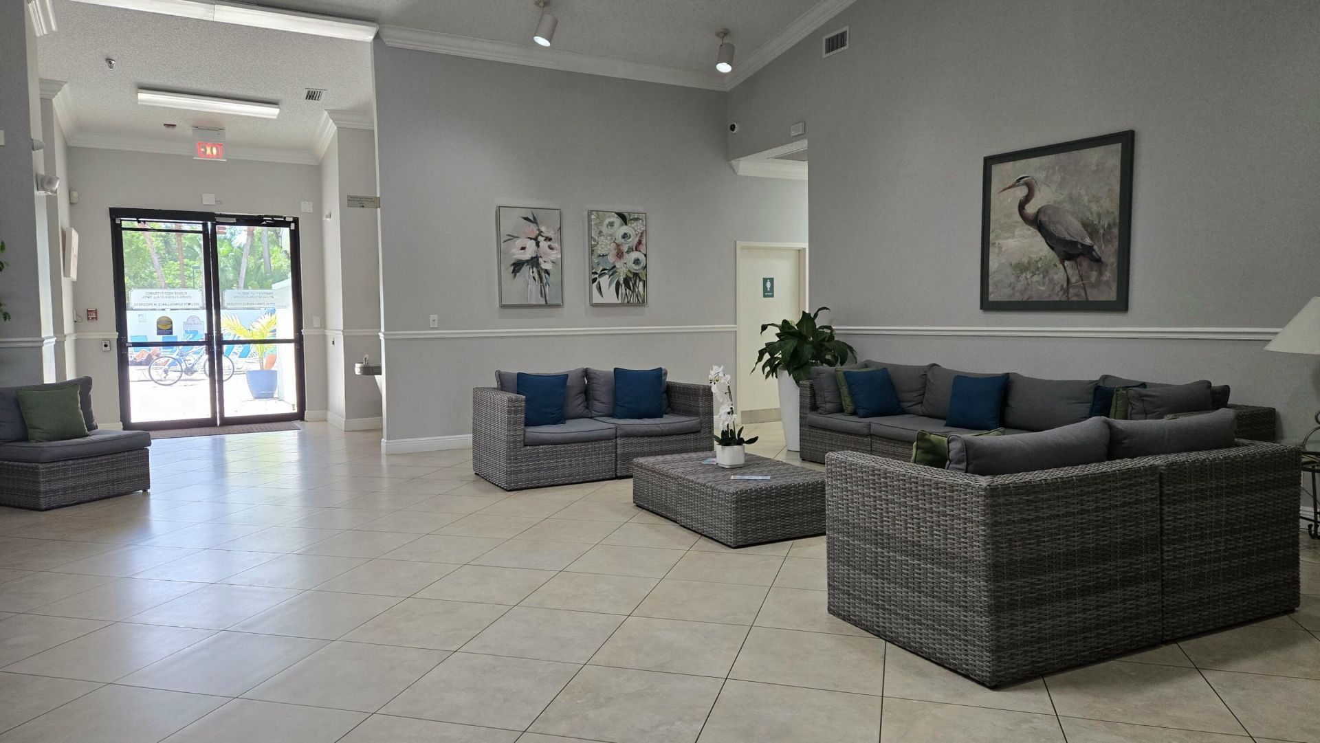 2334 S Cypress Bend Drive, Unit 602, Pompano Beach, FL 33069 Photo