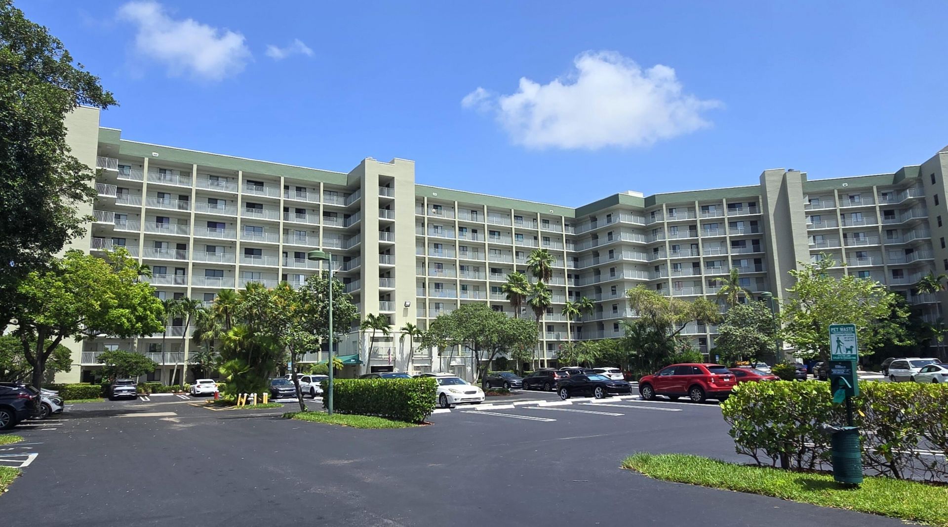 2334 S Cypress Bend Drive, Unit 602, Pompano Beach, FL 33069 Photo