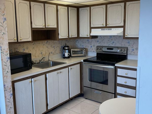192 Flanders Drive, Delray Beach, FL 33484