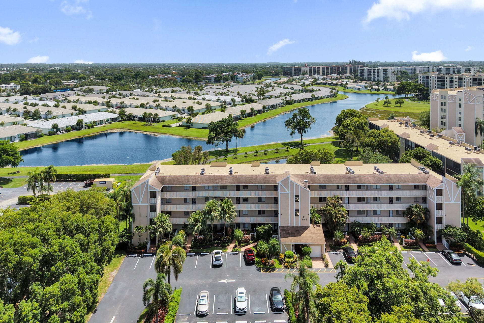7146 Huntington Lane, Unit 402, Delray Beach, FL 33446 Photo