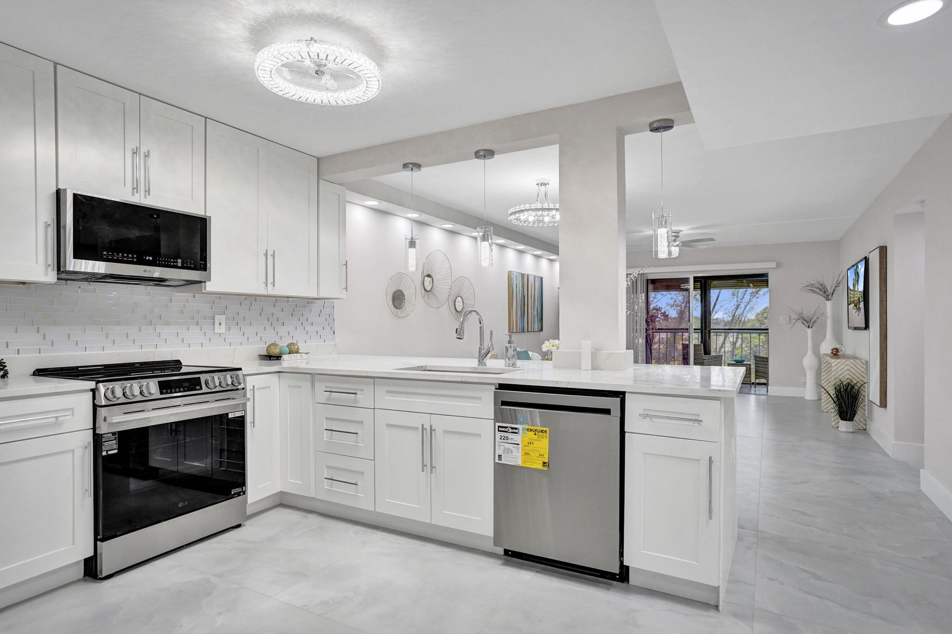 7146 Huntington Lane, Unit 402, Delray Beach, FL 33446 Photo