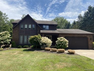 41 Tiffany Lane, Lancaster, NY 14086