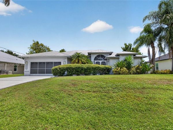 169 SE Whitmore Dr, Port St. Lucie, FL 34984
