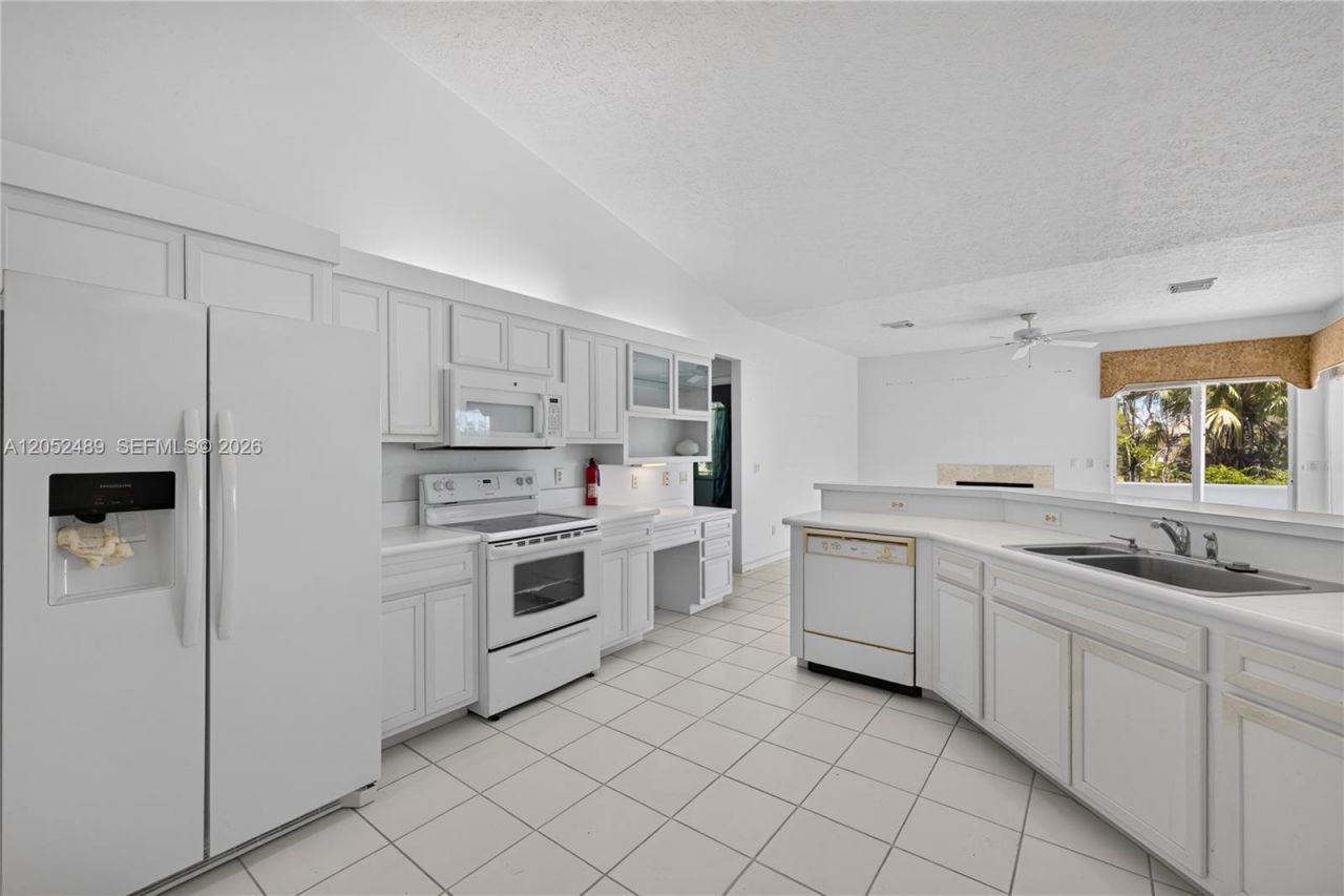 169 SE Whitmore Dr, Port Saint Lucie, FL 34984 Photo