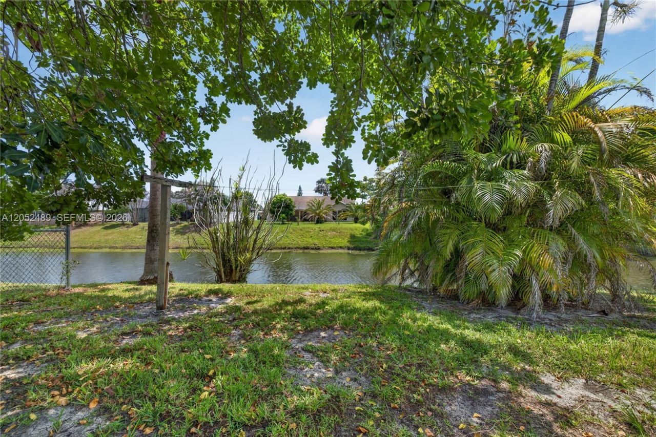 169 SE Whitmore Dr, Port Saint Lucie, FL 34984 Photo