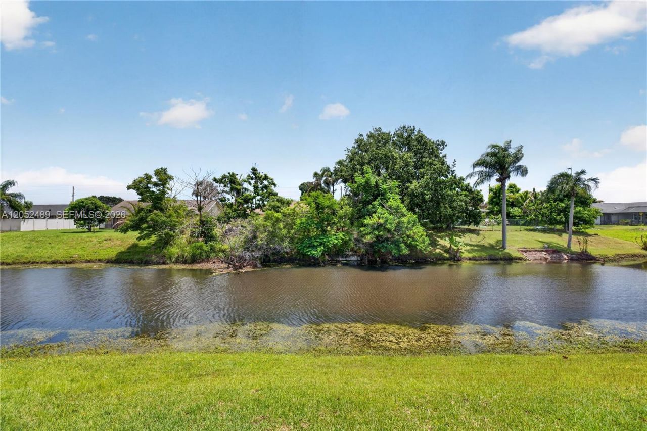 169 SE Whitmore Dr, Port Saint Lucie, FL 34984 Photo