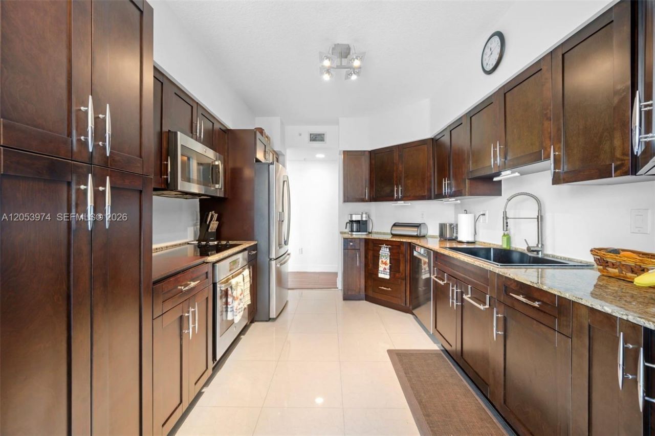 3370 Hidden Bay Dr , Unit 507, Aventura, FL 33180 Photo