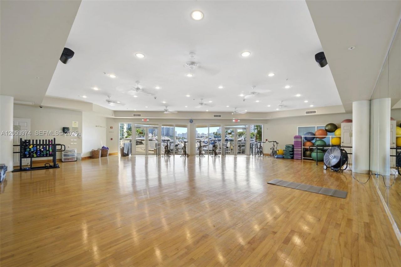 3370 Hidden Bay Dr , Unit 507, Aventura, FL 33180 Photo