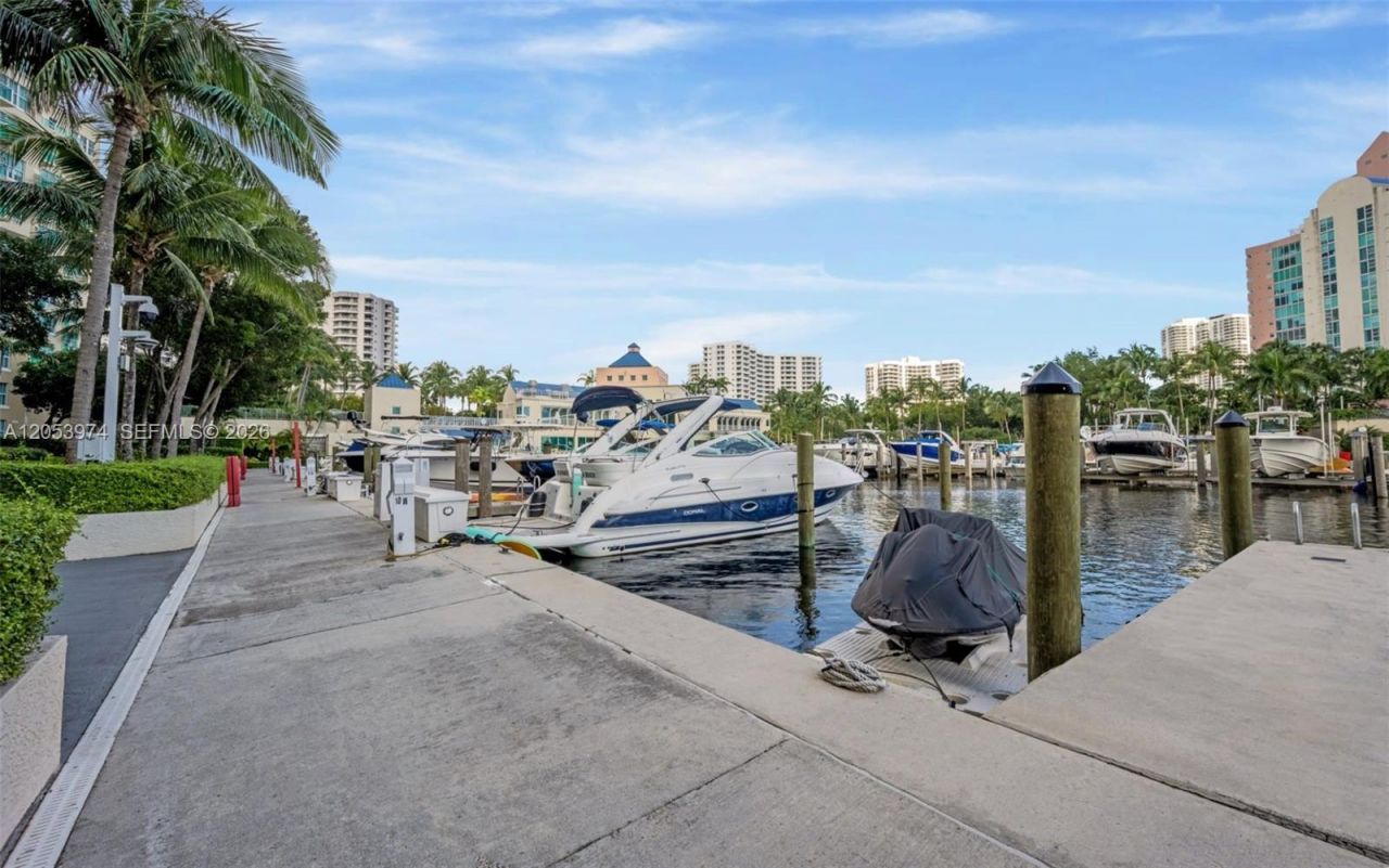 3370 Hidden Bay Dr , Unit 507, Aventura, FL 33180 Photo