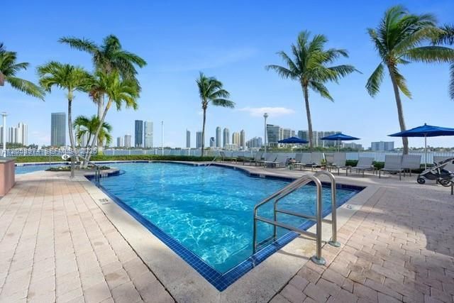 3370 Hidden Bay Dr , Unit 507, Aventura, FL 33180 Photo