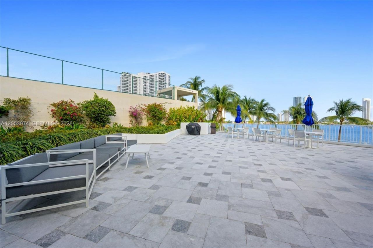 3370 Hidden Bay Dr , Unit 507, Aventura, FL 33180 Photo