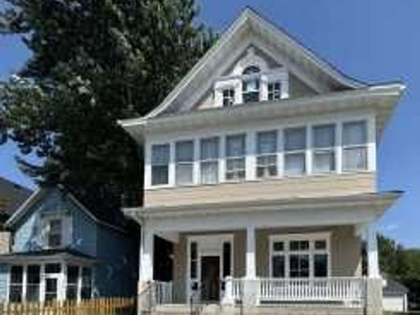 2221 Bloomington Avenue, Minneapolis, MN 55404