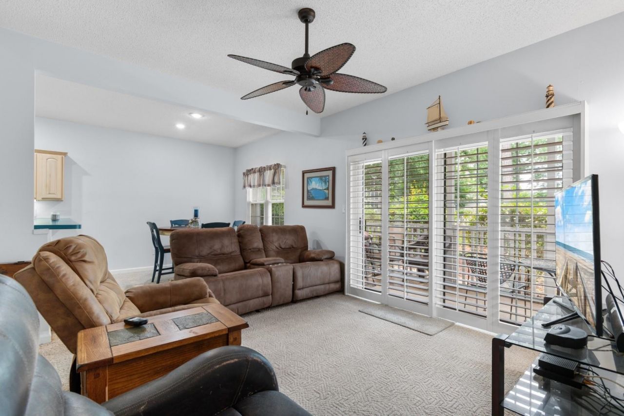 2203 Sweetwater Blvd.  Photo 13