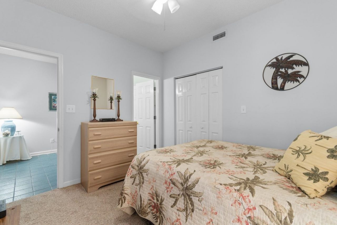 2203 Sweetwater Blvd.  Photo 21
