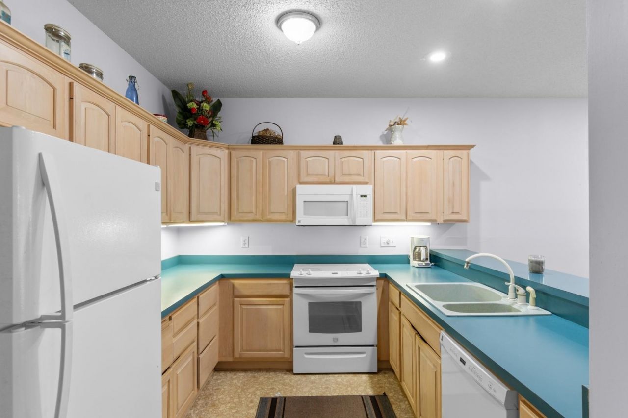 2203 Sweetwater Blvd.  Photo 5