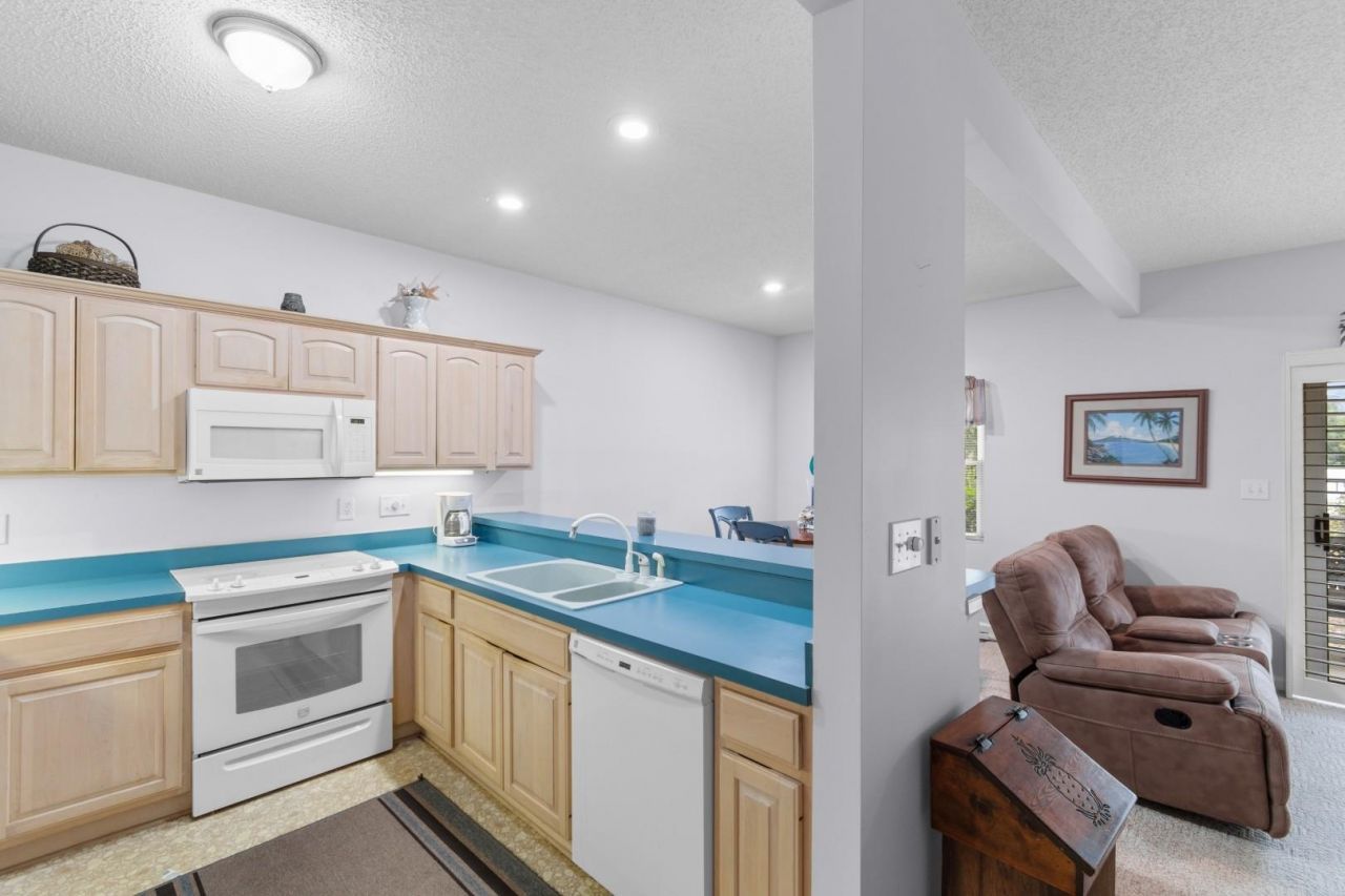 2203 Sweetwater Blvd.  Photo 7