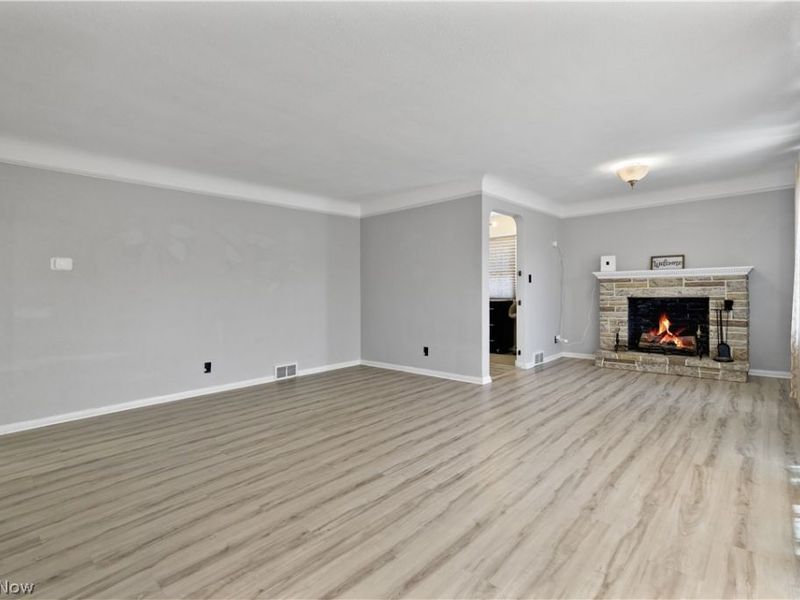 18201 Deforest Avenue, Cleveland, OH 44128 Photo 2
