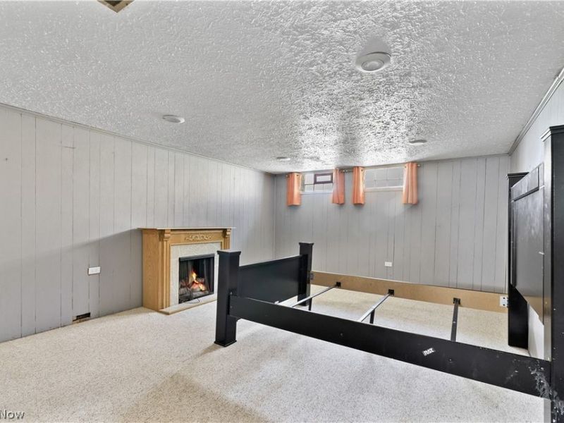 18201 Deforest Avenue, Cleveland, OH 44128 Photo 21