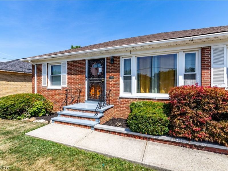 18201 Deforest Avenue, Cleveland, OH 44128 Photo 26