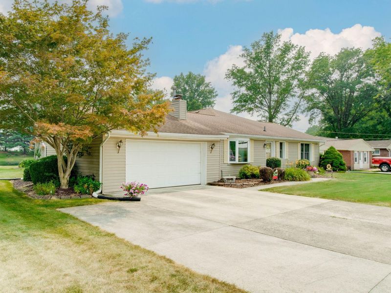 6021 Agerter Road, Lima, OH 45806 Photo 3