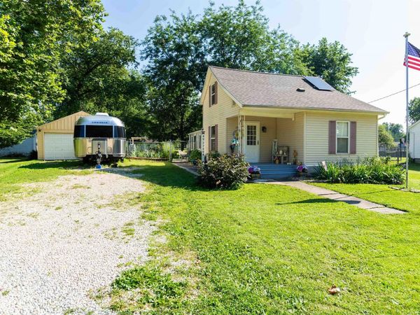 204 W AMES Street, Yates City, IL 61572