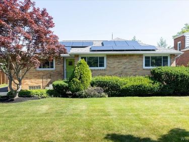 40 Lennox Avenue, Amherst, NY 14226
