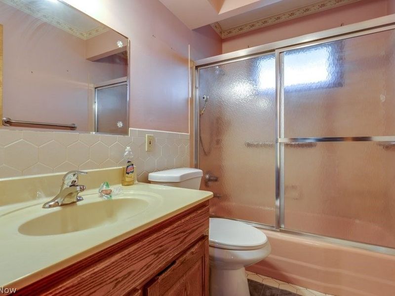 1089 Dayton Street , Akron, OH 44310 Photo 19