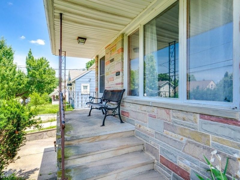 1089 Dayton Street , Akron, OH 44310 Photo 2
