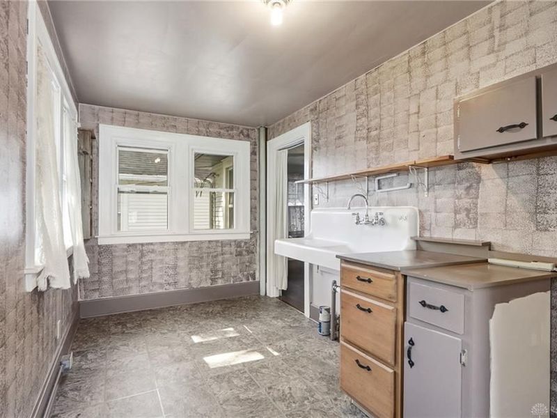 111 N Sutphin Street, Middletown, OH 45042 Photo 23