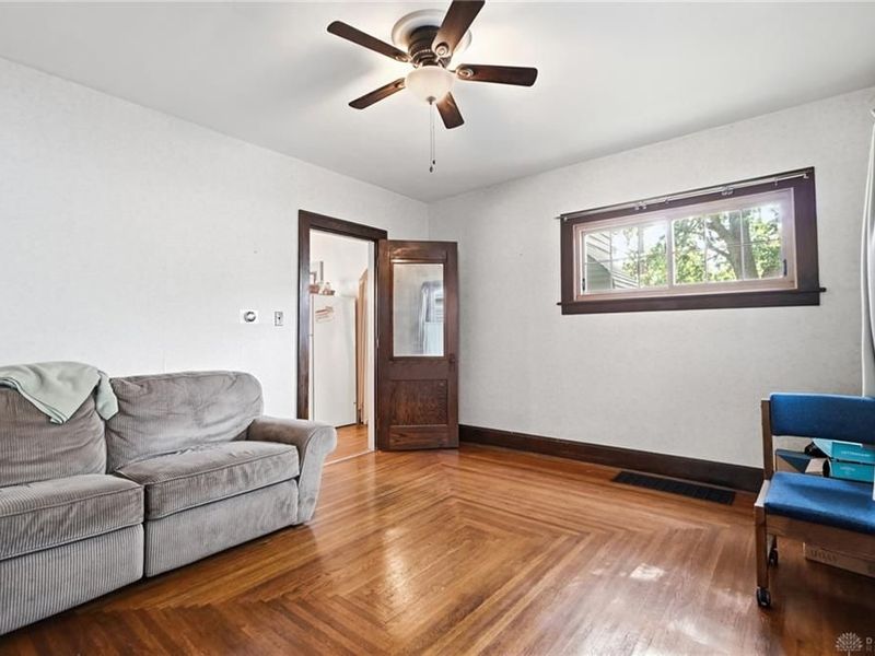111 N Sutphin Street, Middletown, OH 45042 Photo 9