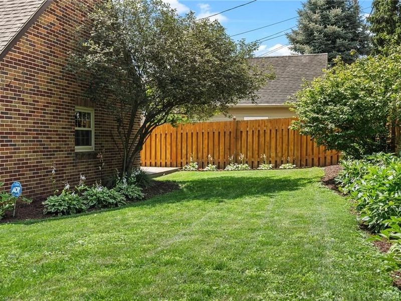 204 Hilltop Avenue, Oakwood, OH 45419 Photo 5