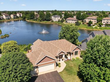 5608 105th Avenue N, Brooklyn Park, MN 55443