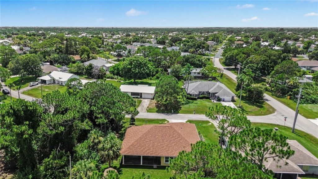 495 Seagrass Avenue, Sebastian, FL 32958 Photo
