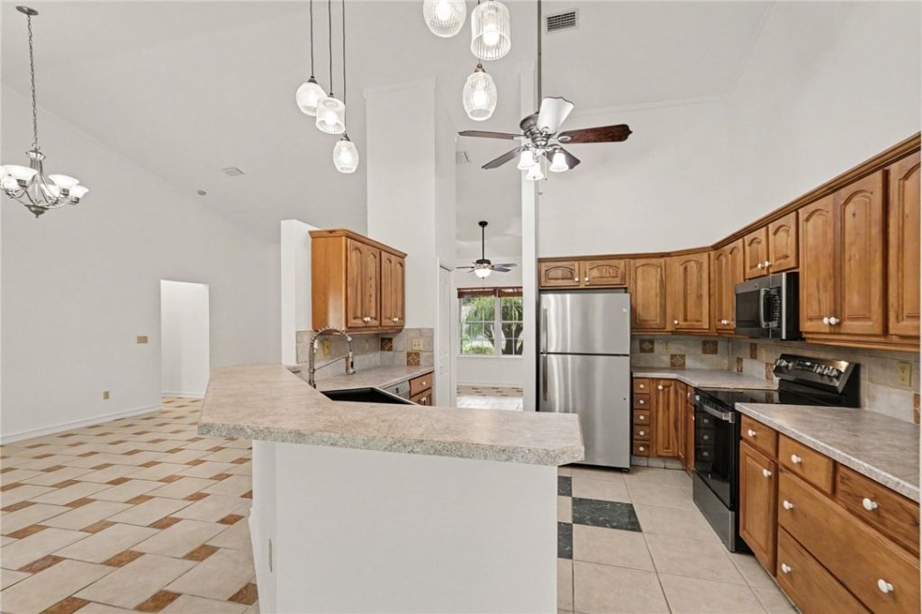 495 Seagrass Avenue, Sebastian, FL 32958 Photo