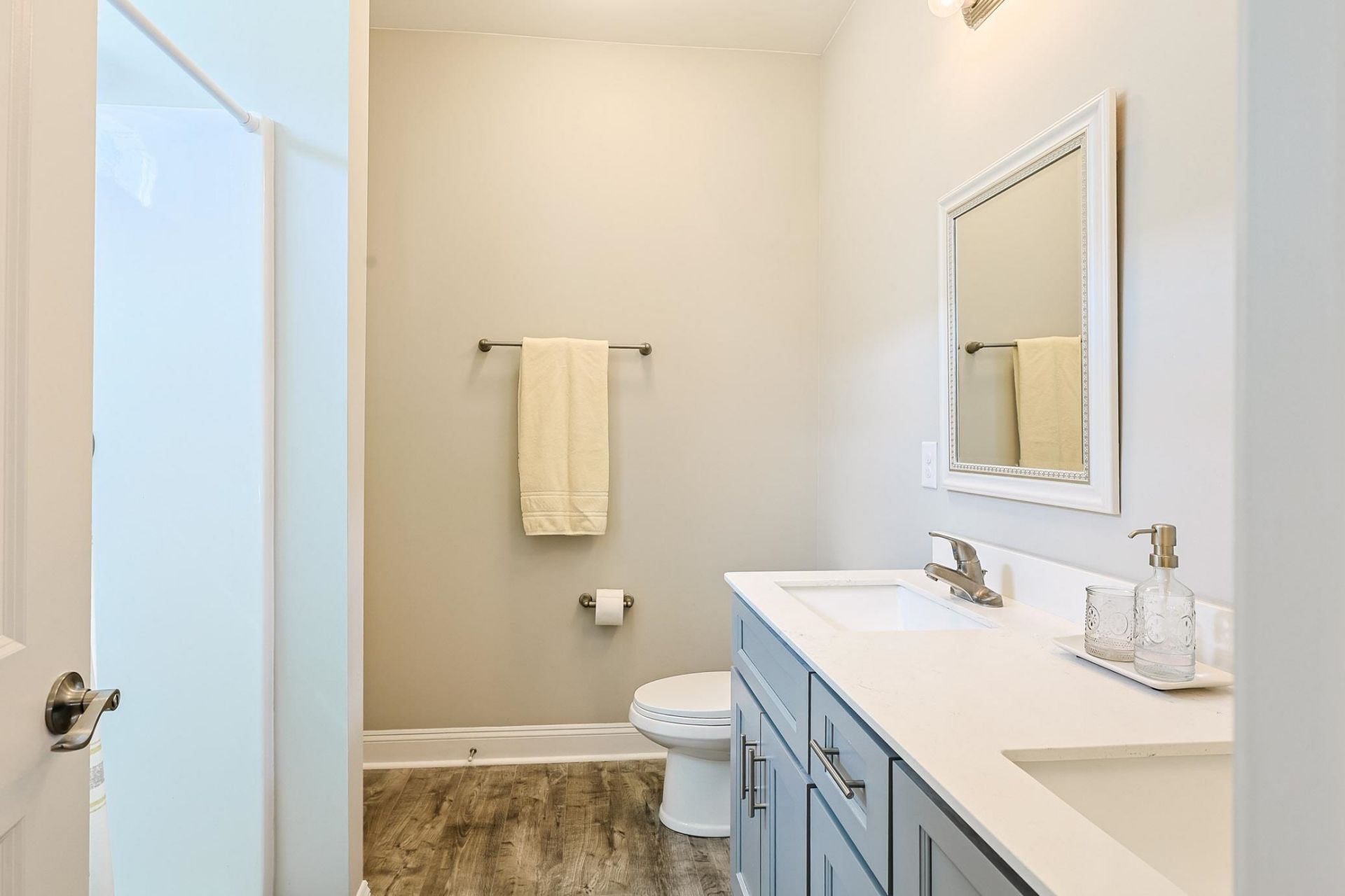 768 Hobonny Loop  Photo 14