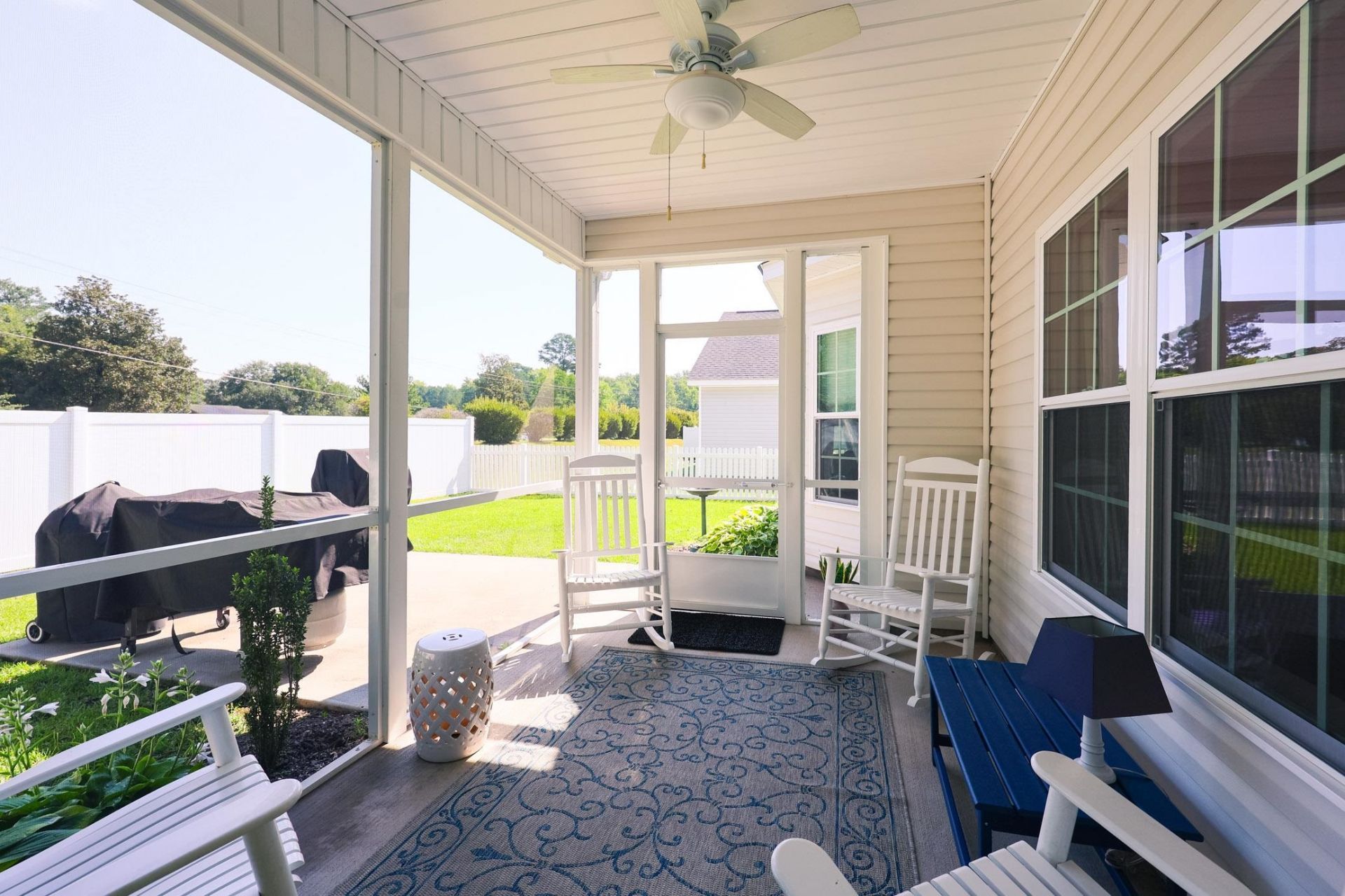 768 Hobonny Loop  Photo 24