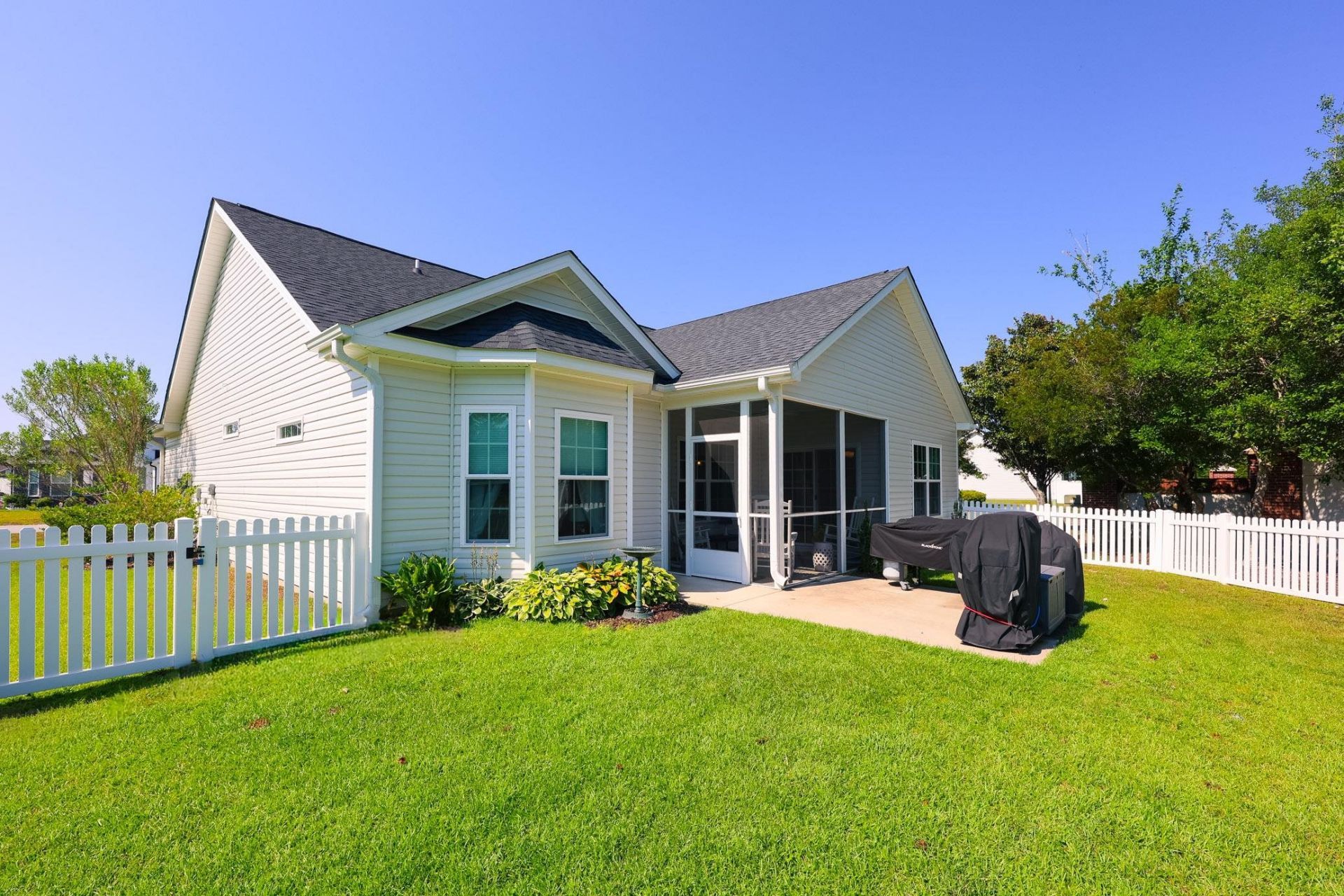 768 Hobonny Loop  Photo 26