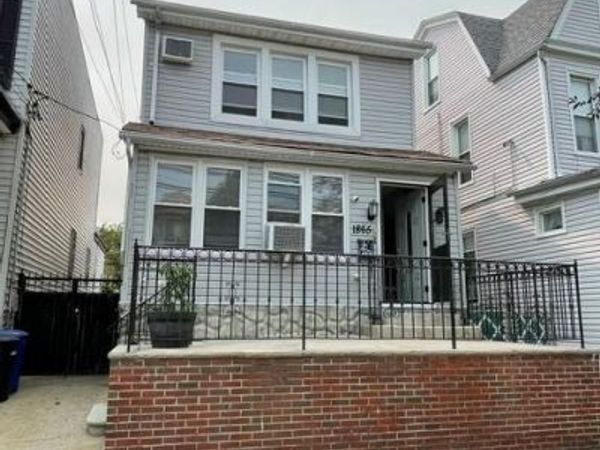 1865 Mulford Avenue , Bronx, NY 10461