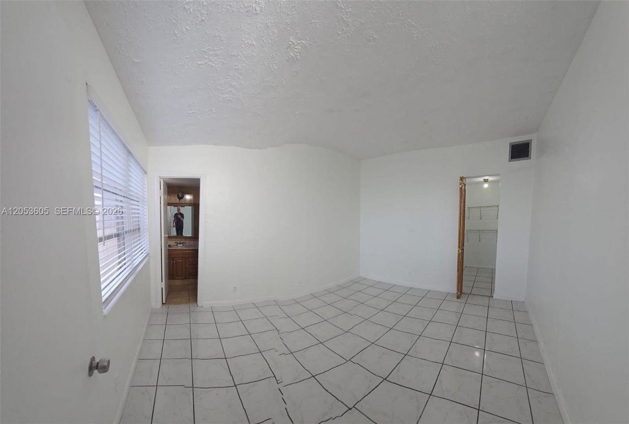 13707 Kendale Lakes Cir, Unit PH11, Miami, FL 33183 Photo