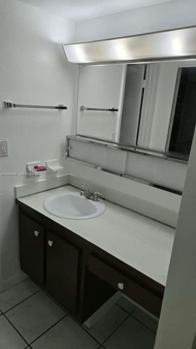 13707 Kendale Lakes Cir, Unit PH11, Miami, FL 33183 Photo