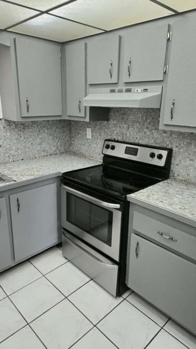 13707 Kendale Lakes Cir, Unit PH11, Miami, FL 33183 Photo