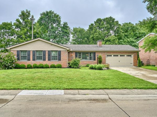 212 Applewood Drive, Lakeside Park, KY 41017