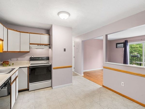 6 Apricot St, Unit 10, Worcester, MA 01603