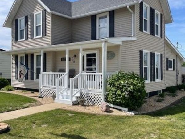 710 Fulton Street, Grand Mound, IA 52751