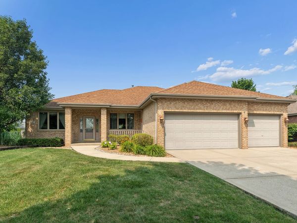 2310 Bluestone Bay Drive , New Lenox, IL 60451