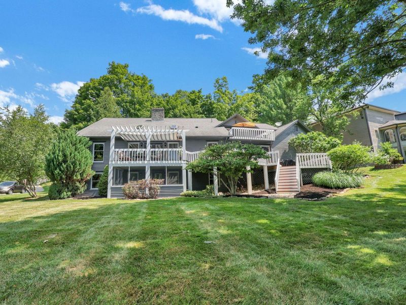 72 Pinehurst Drive, Granville, OH 43023 Photo 3