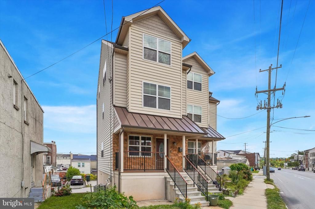 439 FORD STREET, BRIDGEPORT, PA 19405