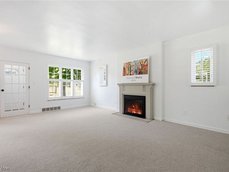 25498 Wolf Road, Bay Village, OH 44140 Photo 13