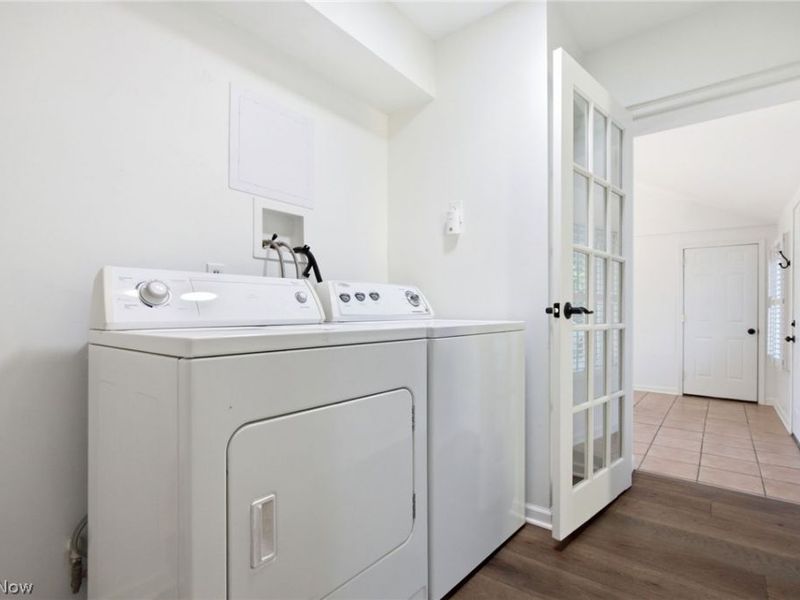 25498 Wolf Road, Bay Village, OH 44140 Photo 20