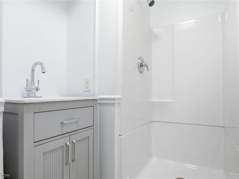 25498 Wolf Road, Bay Village, OH 44140 Photo 25